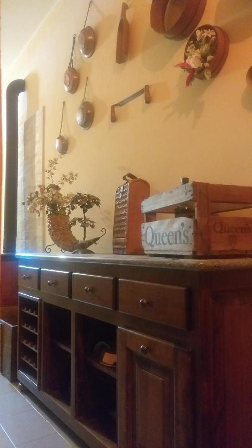 Mosci'S Bed & Beer Bed and Breakfast San Damiano dʼAsti Εξωτερικό φωτογραφία