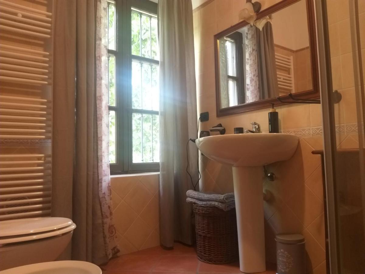 Mosci'S Bed & Beer Bed and Breakfast San Damiano dʼAsti Εξωτερικό φωτογραφία